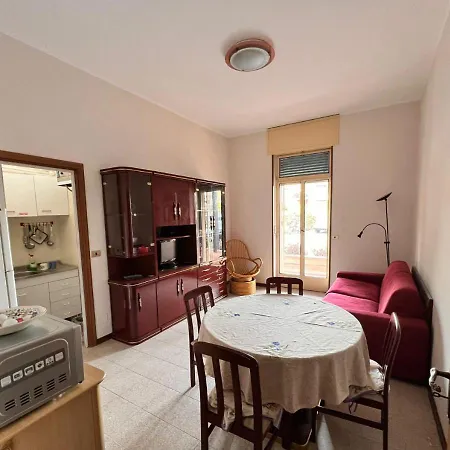 - Garofani Appartement Diano Marina